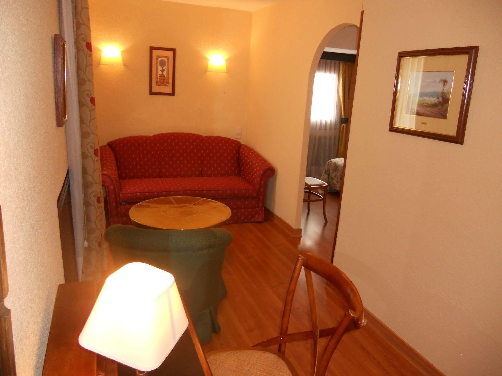 Hotel Rural Las Postas ナバセラダ エクステリア 写真